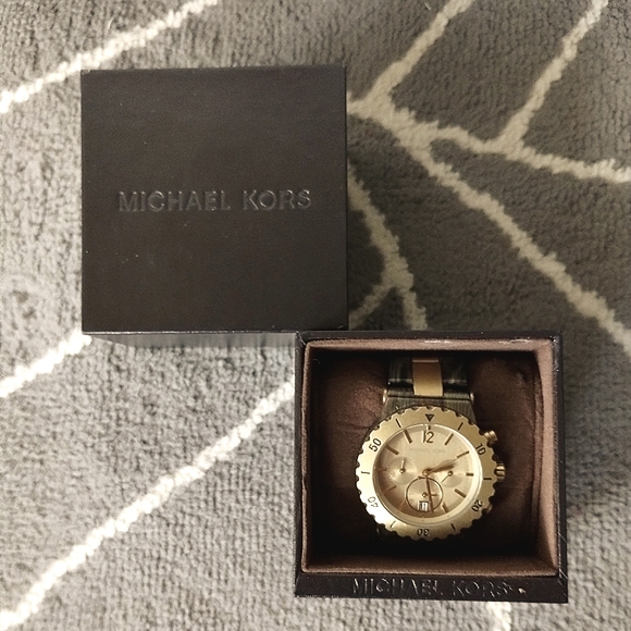 Michael Kors Chronograph MK 5597 Dylan Bronze Stopwatch - Picture 11 of 13